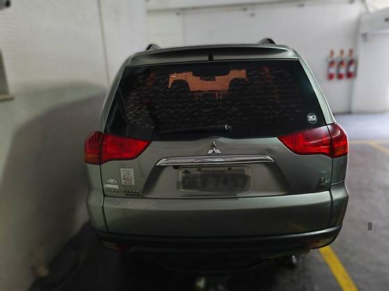 MITSUBISHI PAJERO DAKAR 3.2 HPE 4X4 7 LUGARES 16V TURBO INTERCOOLER DIESEL 4P AUTOMÁTICO